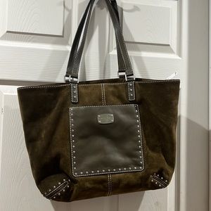 Tote, 17” w, 10” straps, 13” deep.  Multiple compartments.